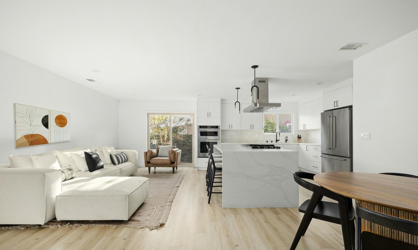 5961 Rod Avenue, Woodland Hills